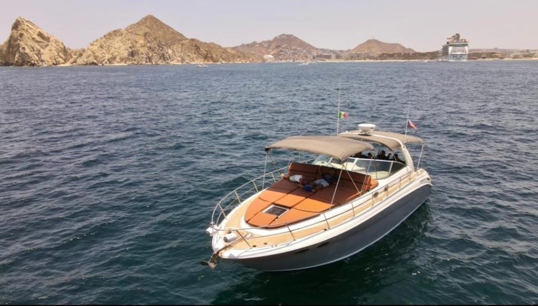 RENTA YATE- SEA RAY 40' - CABO SAN LUCAS