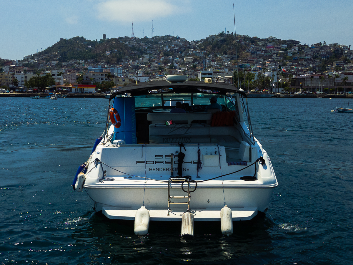 Renta de yates en Acapulco - Yate Sea Porshe-7