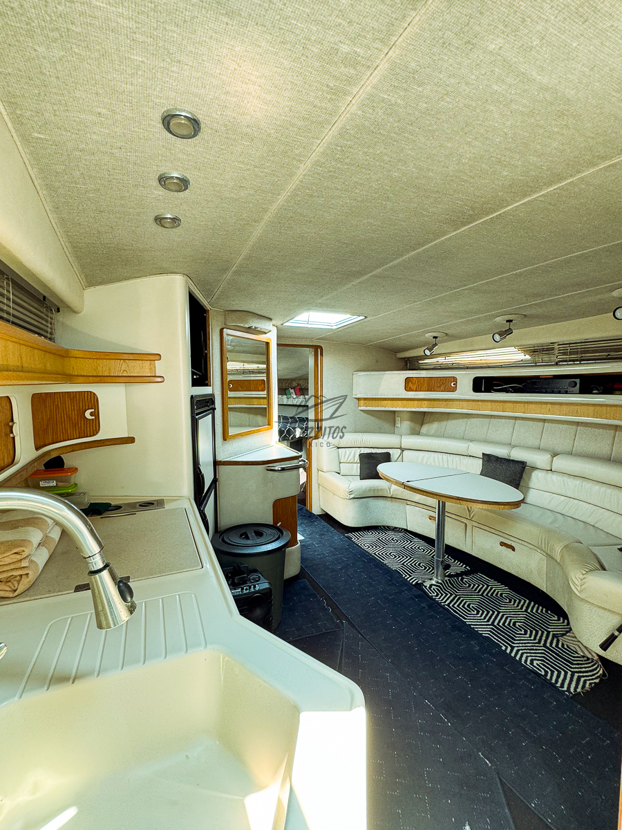 Renta de yates en Acapulco - Yate Sea Porshe Piso-5